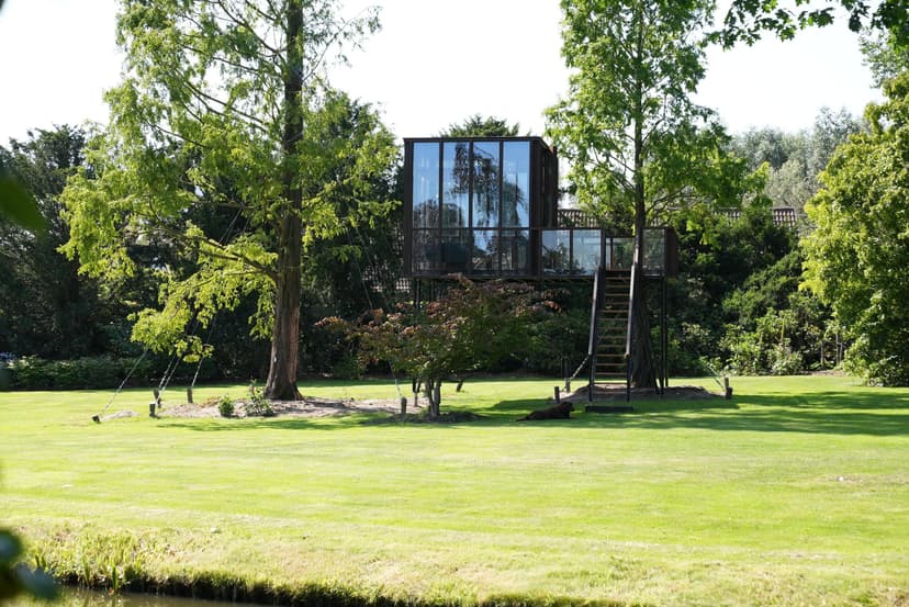 Treehouse HogerHuis