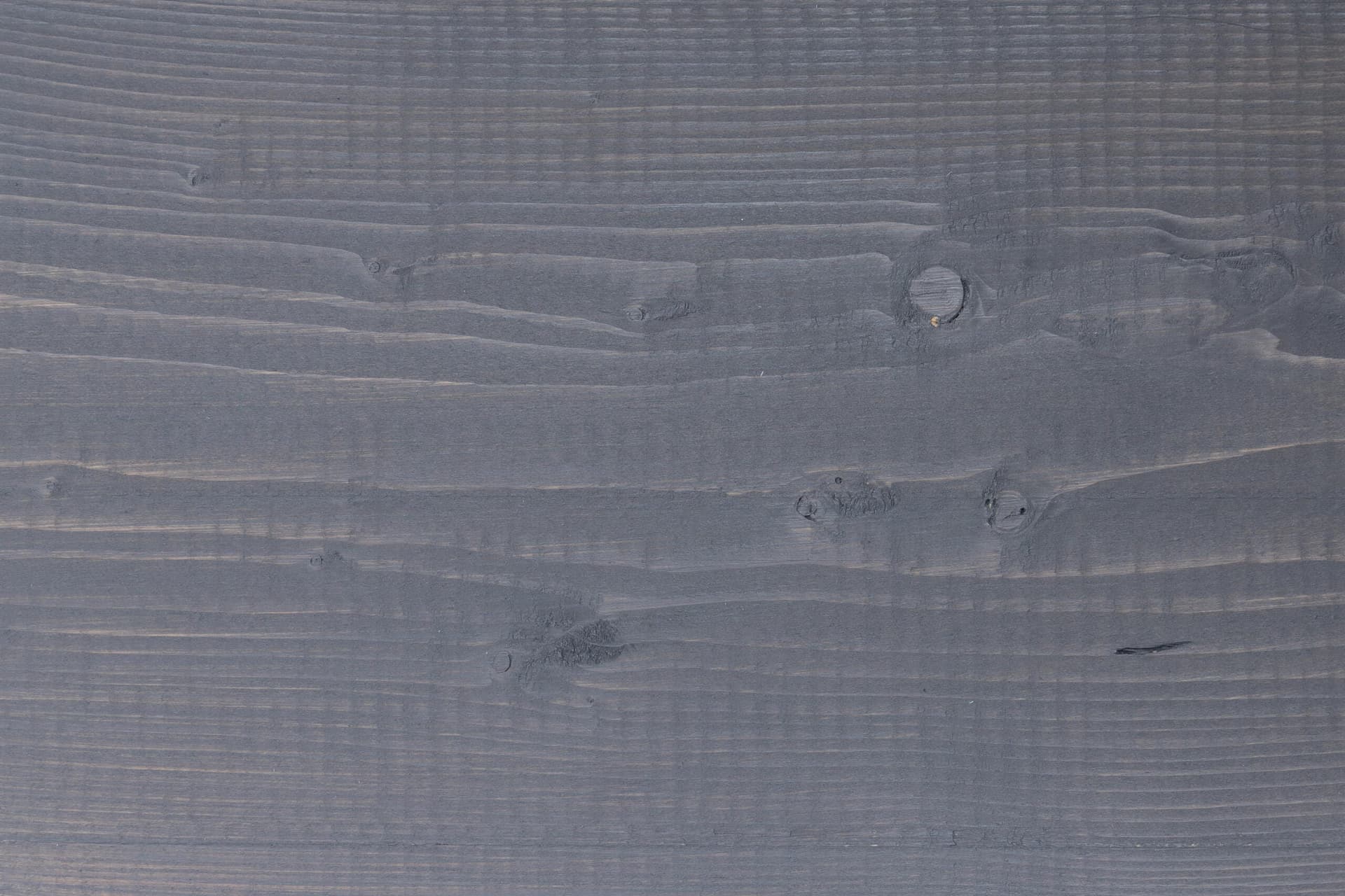 Gravel Grey #4 colour swatch on wood
